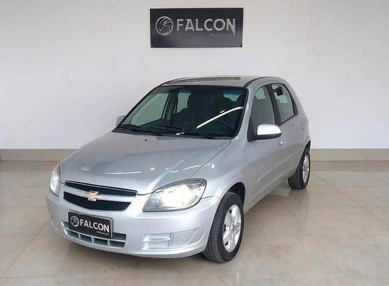 CHEVROLET CELTA 1.0 MPFI ADVANTAGE 8V FLEX 4P MANUAL CHEVROLET CELTA 1.0 MPFI ADVANTAGE 8V FLEX 4P MANUAL